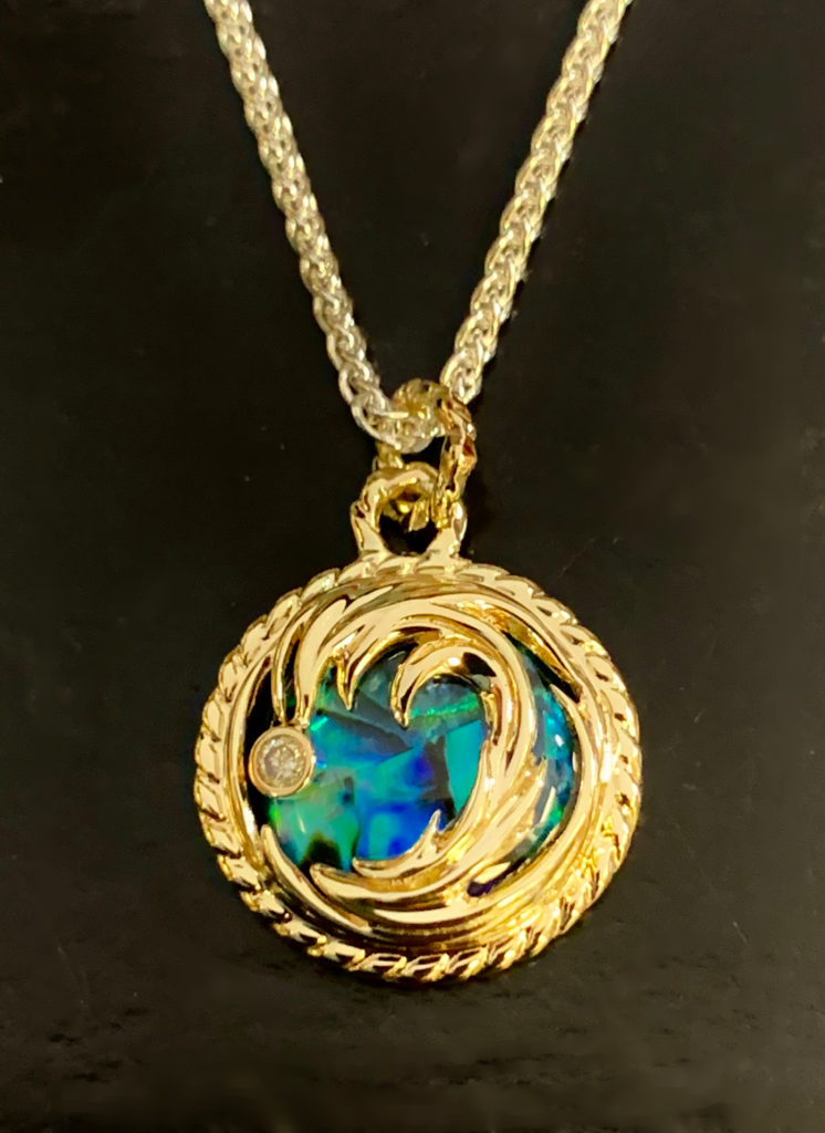 Gold Pendant With New Zealand Paua Shell